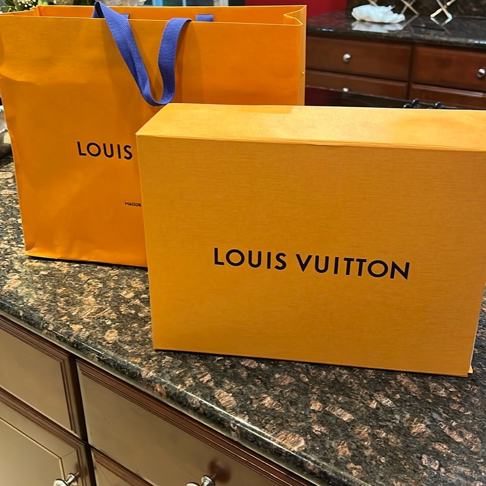 Louis Vuitton Handbag box and Shopping Bag